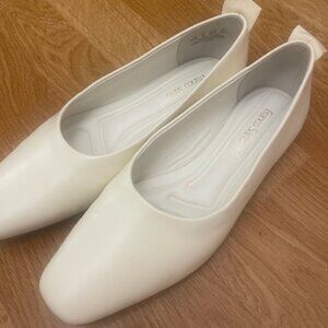 Franco Sarto Vana Flat, white, size 6.5